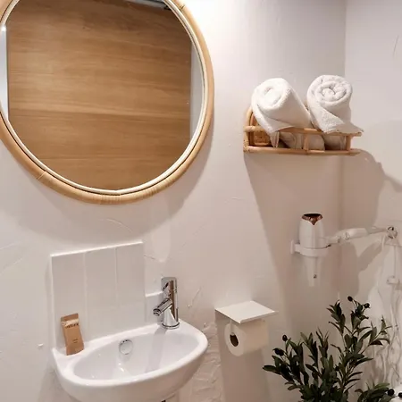 En Hyper-centre - 2 Personnes Avec Cours Privee Апартаменты